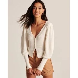 Abercrombie & Fitch cream sweater cardigan